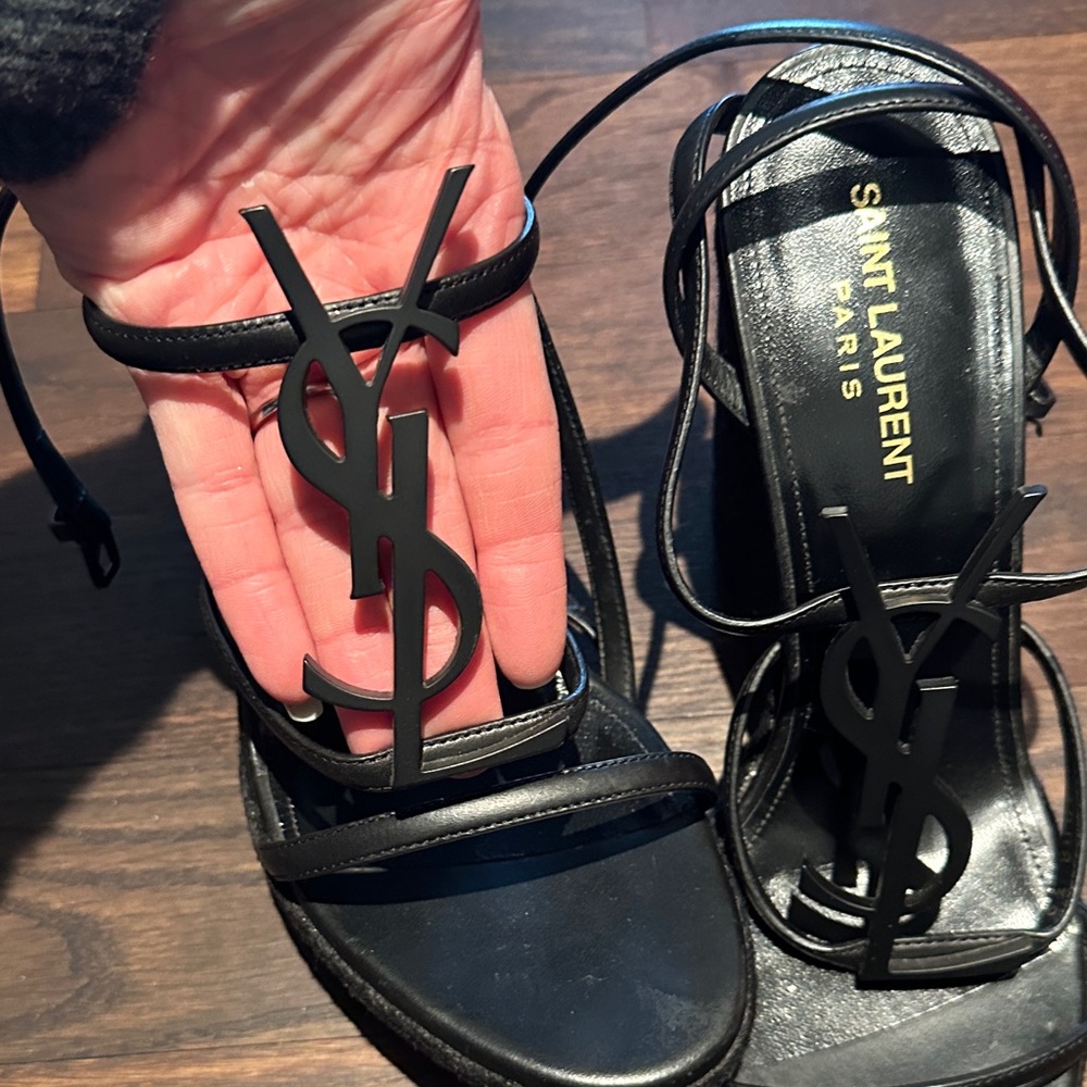 YSL Cassandra wedge heels, black on black ( Nero) SZE 39- come with dustbags
